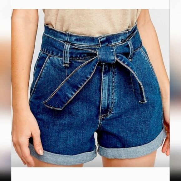 Express "Shortie" High Rise Cuffed Denim Short - Picture 2 of 8